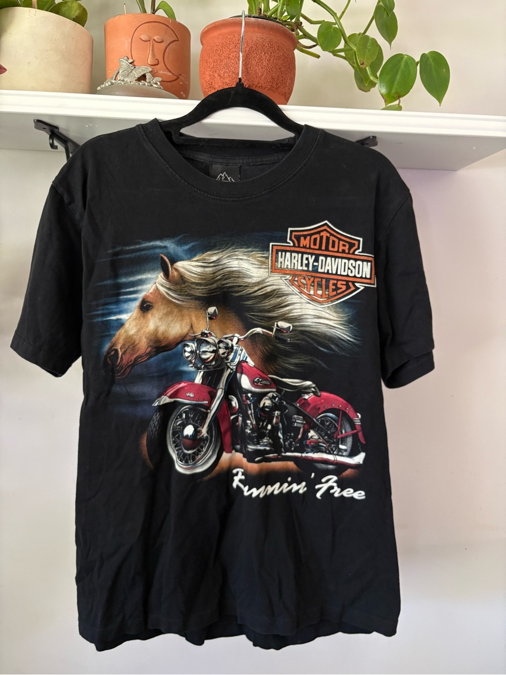 Harley-Davidson Black Tee with Red Motorcycle and Horse Graphic